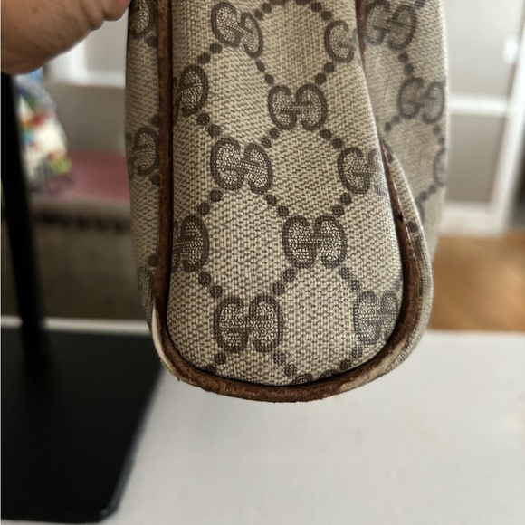 Gucci GG Supreme with Sherry Line Pouch - Picture 6 of 12